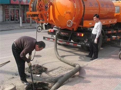 八步清掏化粪池，健康生活从这里开始
